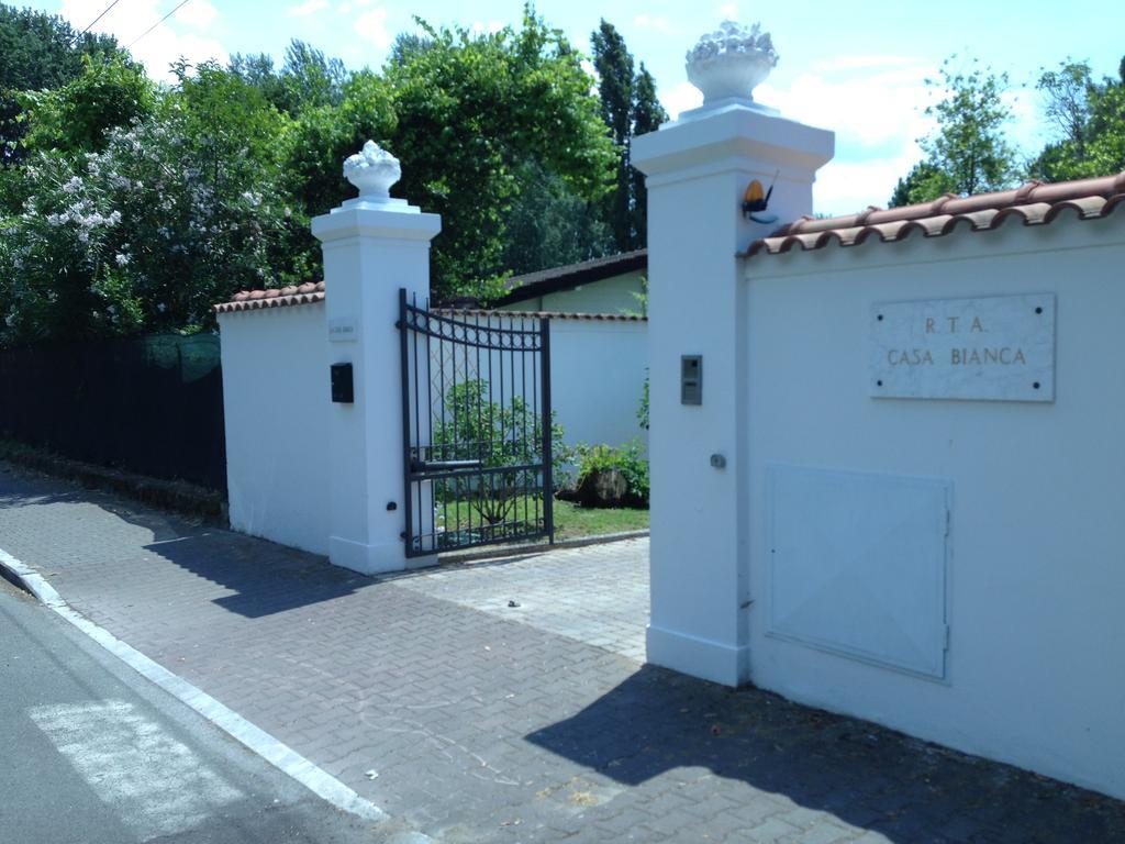 Residence Casa Bianca Marina di Massa Quarto foto